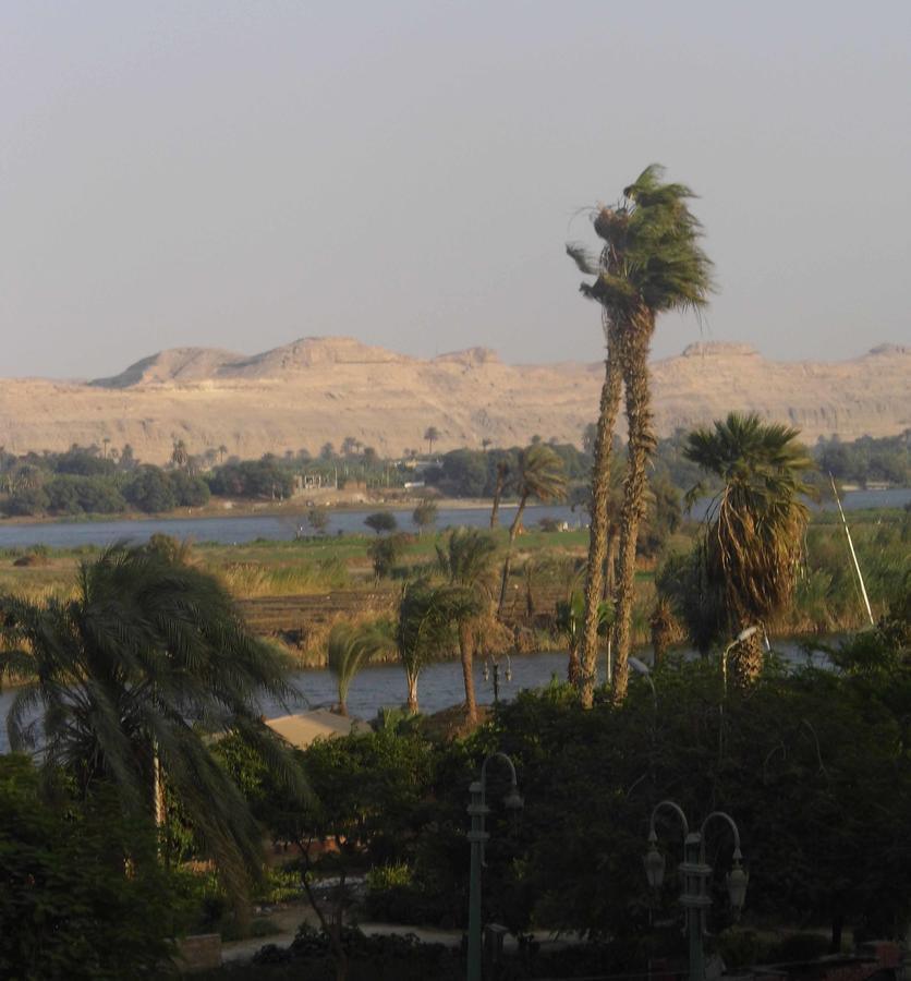 Mg Nefertiti Hotel Al Minya Bagian luar foto