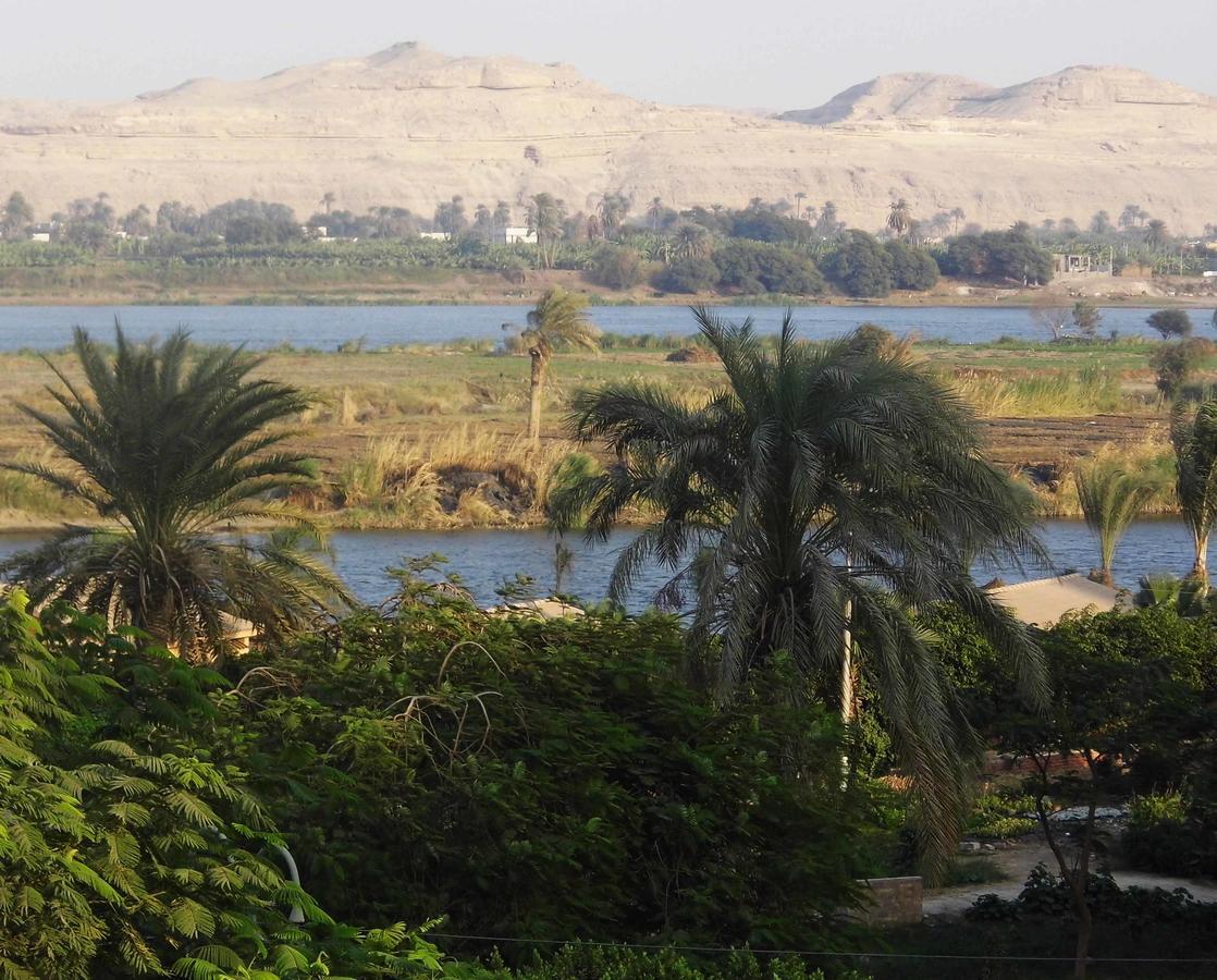 Mg Nefertiti Hotel Al Minya Bagian luar foto