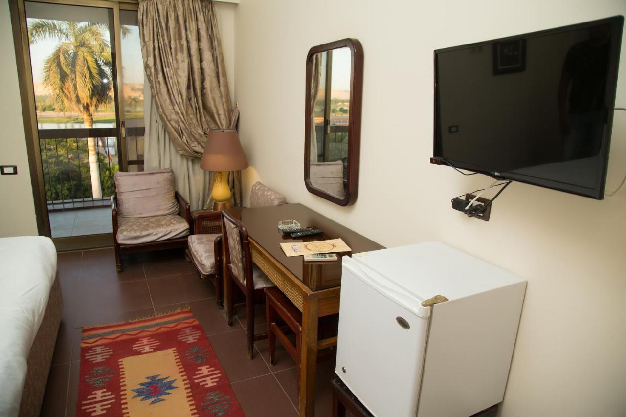Mg Nefertiti Hotel Al Minya Bagian luar foto